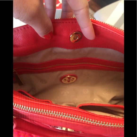 Tory Burch Amanda, poppy large cross body bag - Picture 5 of 8